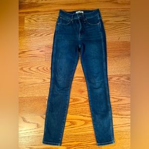 Madewell size 25 - medium wash